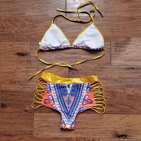 Sexy Gold Swimsuit 💜💛 - Picture 3 of 5